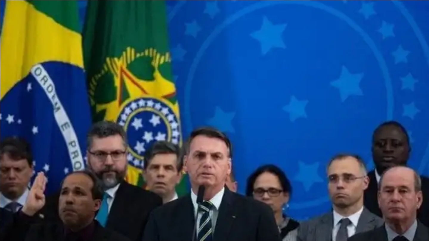 Bolsonaro faz pronunciamento sobre demissão de Moro